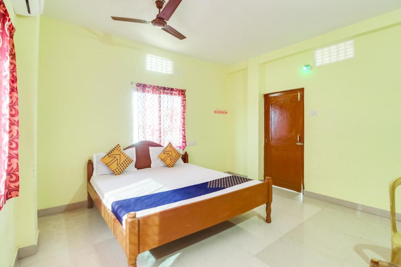 Spot On 68703 Delight Inn Purî Extérieur photo